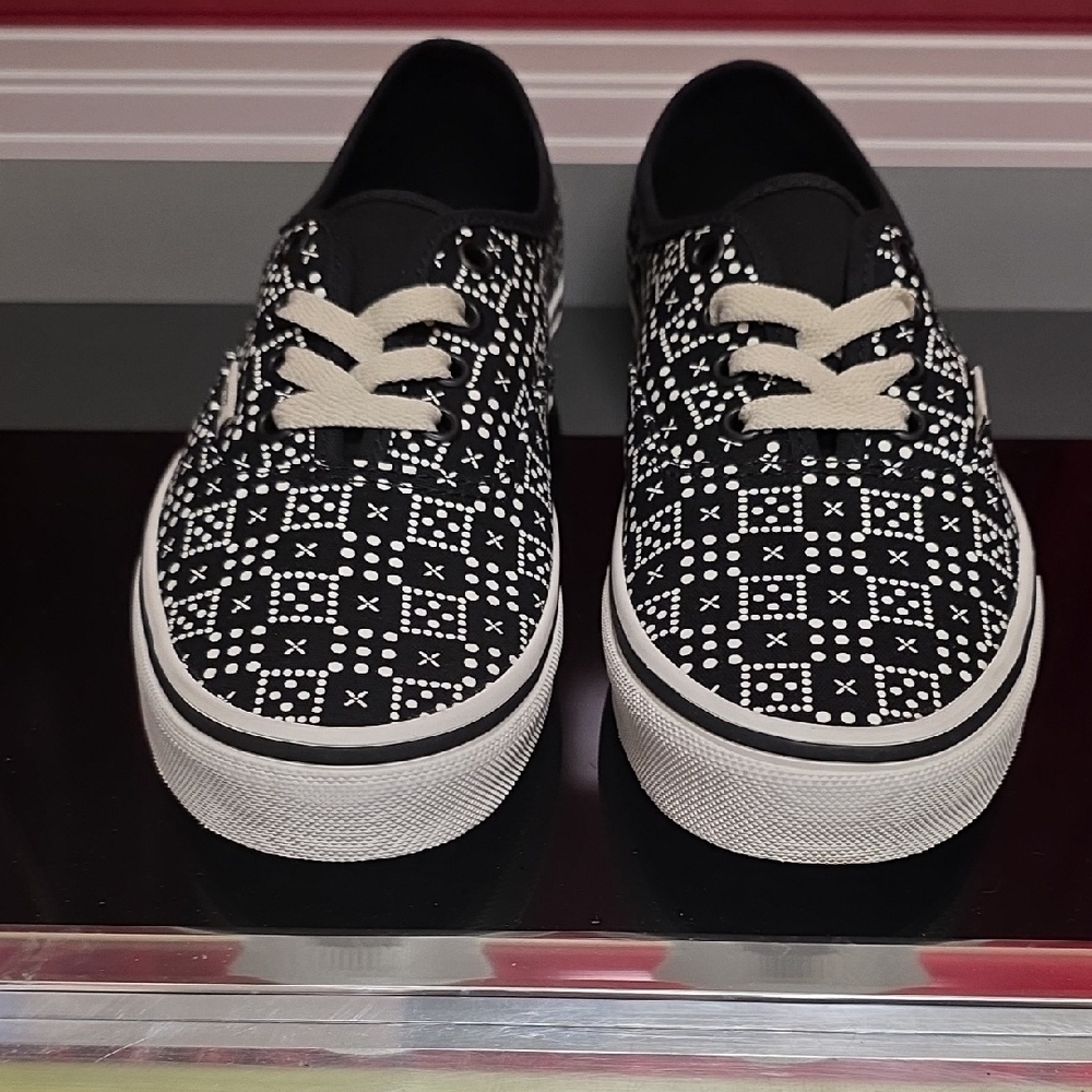 Vans Authentic Checker Dot Black Sneakers Multiple Sizes Men's 12 Women's 13.5